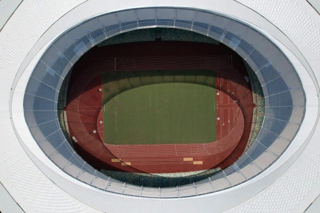 体育-厦门主场维持田径模式 体育局：面临严重违约风险