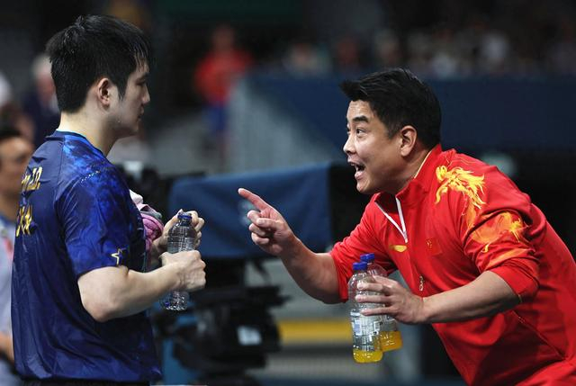 开云电竞注册-王皓对樊振东称呼悄然改变,6个字暗藏信号,马龙当初说得没错!|国乒|世乒赛|王楚钦|中国乒协|男单冠军_新浪体育_新浪新闻